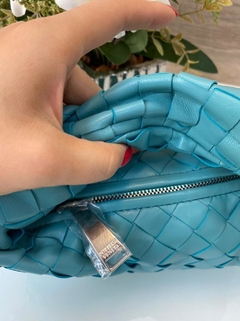 Bolsa Mini Jodie Bottega Veneta Azul Italiana na internet
