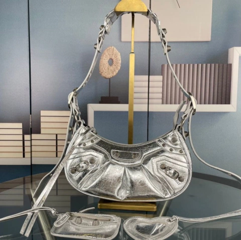 Bolsa Balenciaga Le Cagole XS Prata Italiana