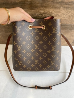 Bolsa Louis Vuitton Néonoé Monogram Caramelo Italiana - comprar online