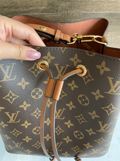 Bolsa Louis Vuitton Néonoé Monogram Caramelo Italiana na internet