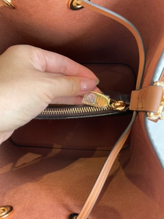 Bolsa Louis Vuitton Néonoé Monogram Caramelo Italiana - Bolsas e Grife