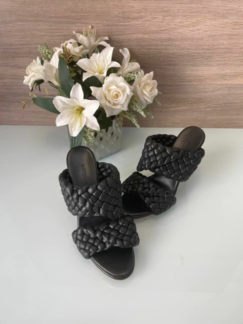 Salto Curve Bottega Veneta Preto Italiana