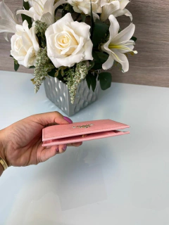 Carteira Pequena Saffiano Rosa Italiana - Bolsas e Grife
