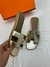 Rasteira Flat Hermes Oran Dourada Italiana - comprar online