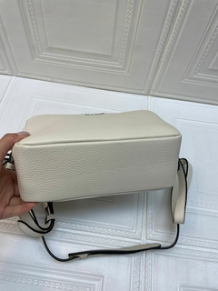 Bolsa com Alça de Ombro Off-White Italiana - loja online