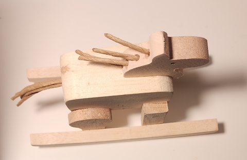 Caballito de madera mecedor