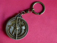 Llavero Astrolabio - Hemisferium - Máquinas de Mirar