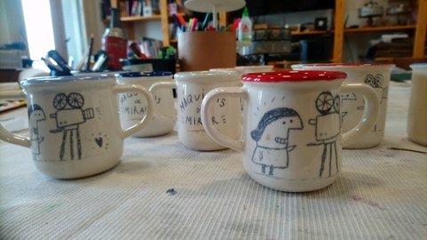 Mate Taza Plato - Máquinas de Mirar x Pintamonas cerámicas