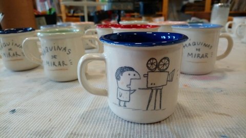 Mate Taza Plato - Máquinas de Mirar x Pintamonas cerámicas