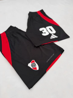 SHORT TITULAR NEGRO 2025 - comprar online