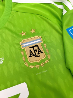 CAMISETA DE ARQUERO VERDE DIBU MARTINEZ FINAL vs FRANCIA MUNDIAL QATAR 2022 - AFA - Colección RP
