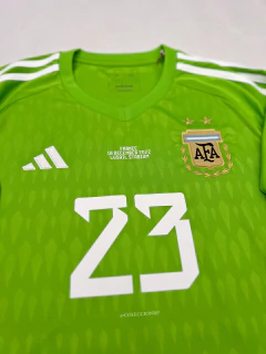 CAMISETA DE ARQUERO VERDE DIBU MARTINEZ FINAL vs FRANCIA MUNDIAL QATAR 2022 - AFA - comprar online