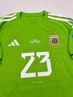 CAMISETA DE ARQUERO VERDE DIBU MARTINEZ FINAL vs FRANCIA MUNDIAL QATAR 2022 - AFA - comprar online