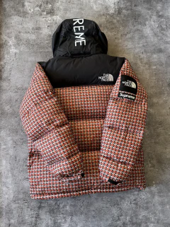 CAMPERA NORTH FACE 700 x SUPREME - Colección RP