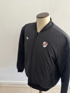 CAMPERA ICON NEGRA RIVER PLATE 2025 - comprar online
