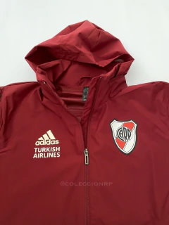 CAMPERA ROMPEVIENTOS DE LLUVIA BORDO 2019 - 20 - comprar online