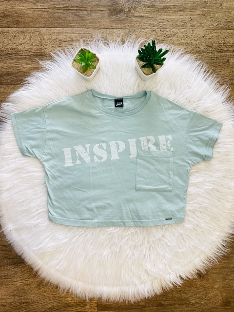 Camiseta cropped 14 anos
