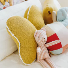 almofada-borboleta-pompom-rian-tricot