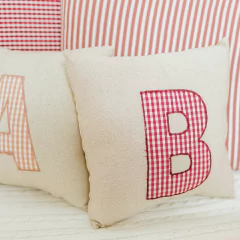 almofada-decorativa-linho-alfabeto-vichy-afetiva