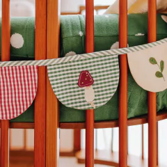 bandeirinhas-de-algodao-com-cogumelos-bordados