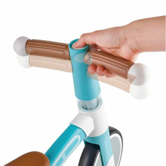 bicicleta-de-equilibrio-azul-hape