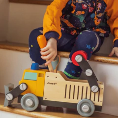 caminhao-trator-de-montar-bricokids-janod