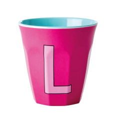 Coleção de copos Rice DK Alfabeto Rosa 300ml, cada copo com uma letra do alfabeto em cores variadas, ideal para decoração, alimentação infantil ou uso escolar.