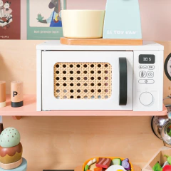 cozinha-infantil-de-madeira-tamanho-familia-le-toy-van