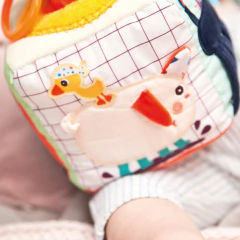 cubo-multiatividades-e-sensorial-lilliputiens