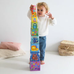 cubos-para-empilhar-arco-iris-djeco