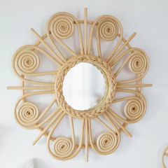 espelho-redondo-flor-petalas-rattan-natural