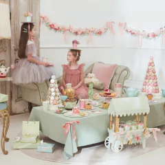 centro-de-mesa-laduree-meri-meri