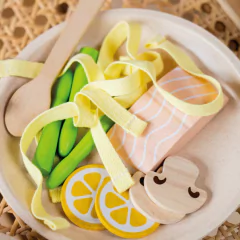 Macarrão em Tecido com Colheres e Comidas - Plan Toys