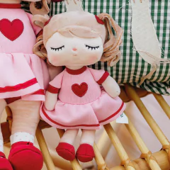 boneca-angela-tica-metoo-doll