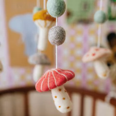 mobile-cogumelos-coloridos-mimoo-toys