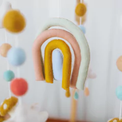 mobile-cogumelos-e-arco-iris-boho-decora-e-adora