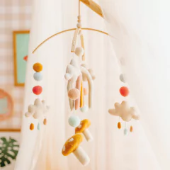 mobile-cogumelos-e-arco-iris-boho-decora-e-adora