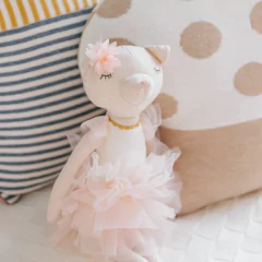 pelucia-mia-the-cat-sampeas