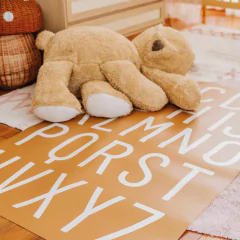 playmat-retangular-alfabeto-mostarda-mimoo-toys