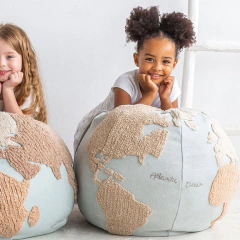 puff-mapa-mundi-45-x-50-cm-lorena-canals