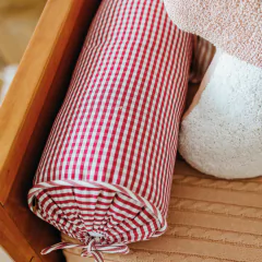 rolo-de-protecao-para-cama-vichy-mimoo-vermelho