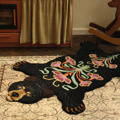 tapete-urso-preto-blooming-doing-goods