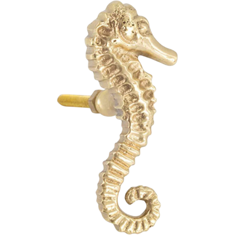 Puxador de latão em formato de cavalo-marinho Pippa Seahorse da marca Doing Goods, ideal para decoração de móveis.