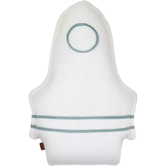 Almofada de tricô em formato de foguete Apollo, cor branca com detalhes em azul, ideal para decoração de quarto infantil ou de bebê.