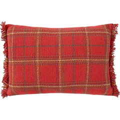 Almofada retangular vermelha com detalhes em bordô e franjas nas laterais, modelo Tear da Lorena Canals, ideal para decoração de ambientes.