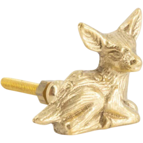 Puxador de latão em formato de cervo, modelo Forest da marca Doing Goods, ideal para decoração de móveis.