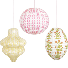 lanternas-molly-mahon-rosa-branco-e-amarelo-meri-meri