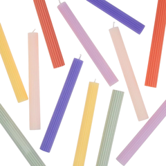 caixa-com-12-velas-cores-do-arco-iris-meri-meri