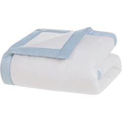 Edredom de bebê branco com borda azul claro em algodão egípcio da Trussardi