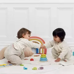 torre-de-empilhamento-arco-iris-le-toy-van